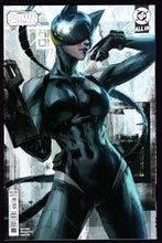 Load image into Gallery viewer, Absolute Batman