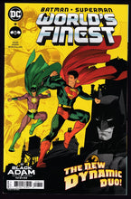 Load image into Gallery viewer, Batman Superman World's Finest (2022)