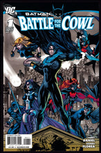 Load image into Gallery viewer, BATMAN BATTLE FOR THE COWL
